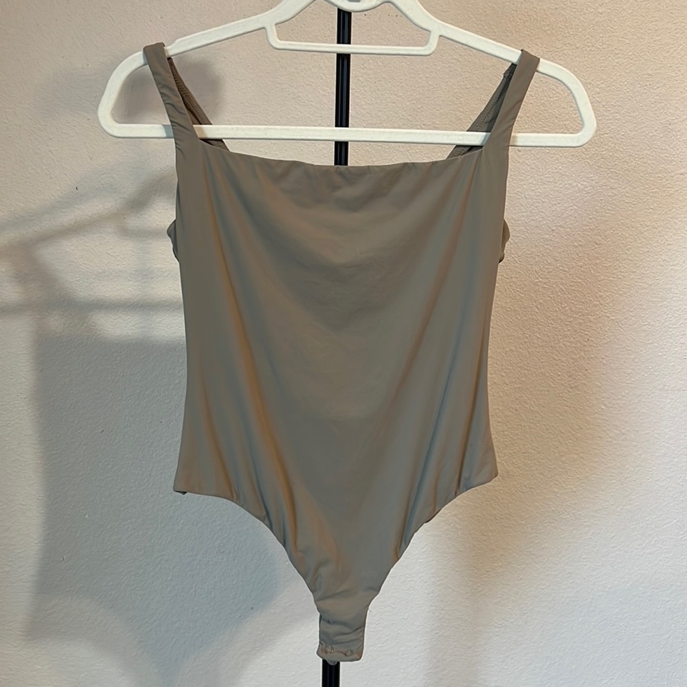 SKIMS Fits Everybody Square Neck Bodysuit